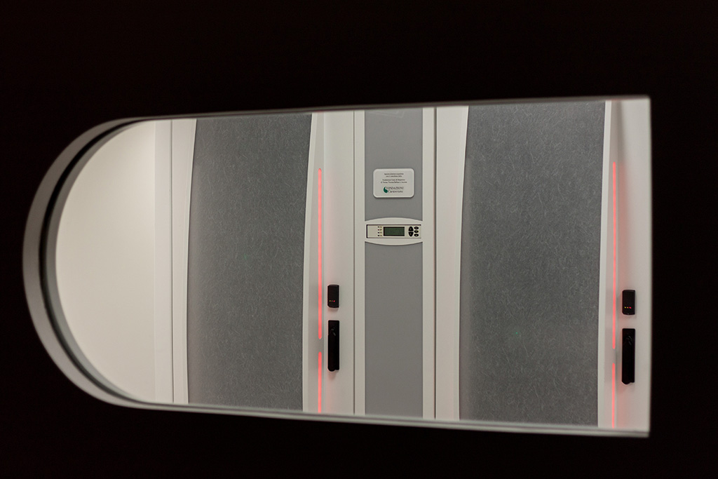 Datacenter - Visuale sui racks dall'esterno della sala